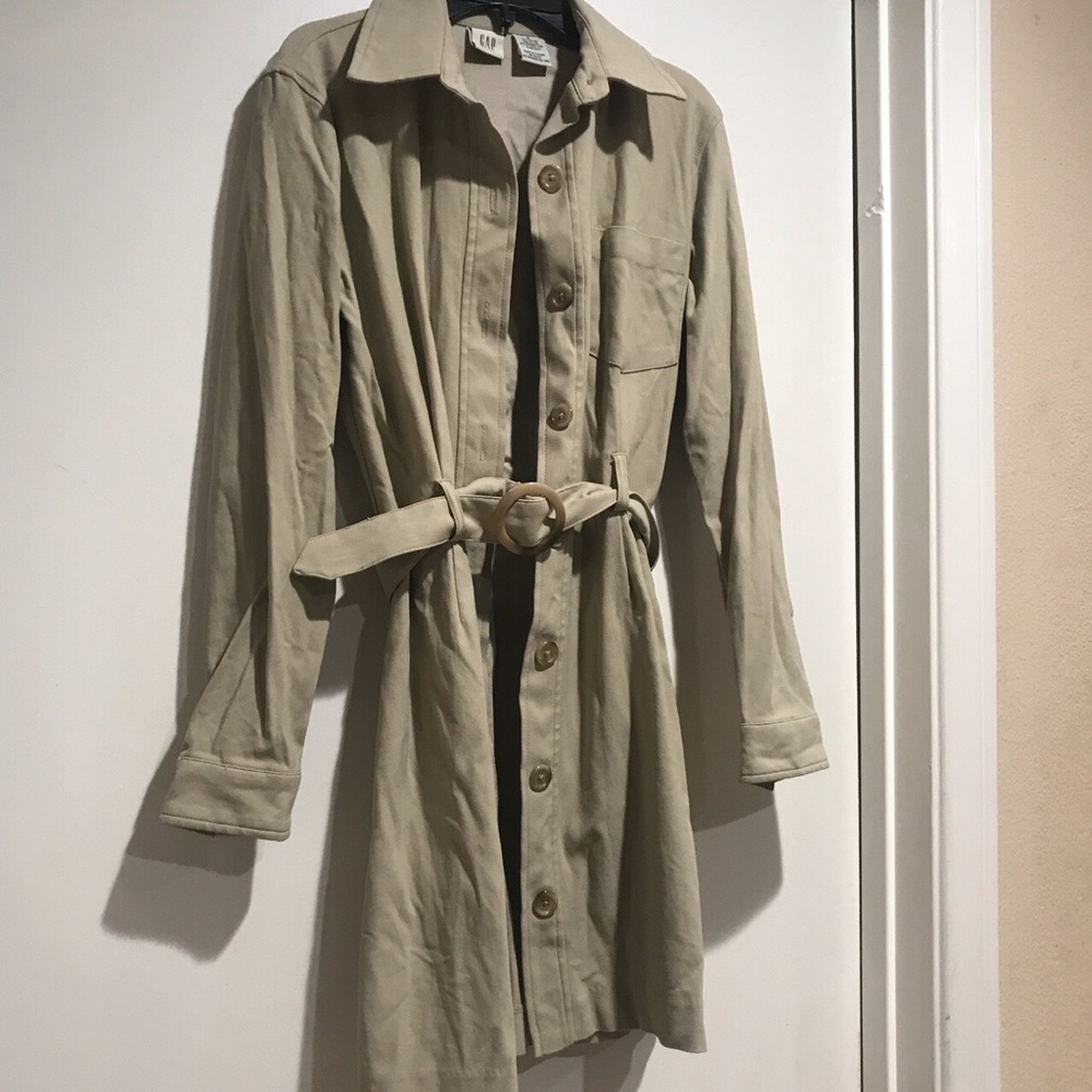 Beige trench coat button up vintage gap 90s